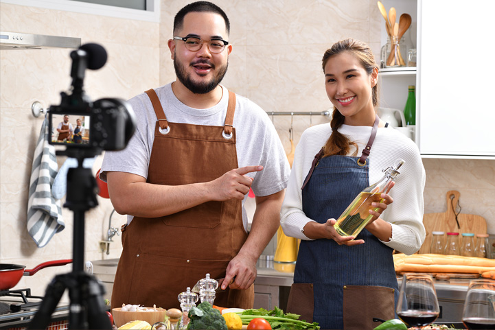 Vlogger Video Marketing